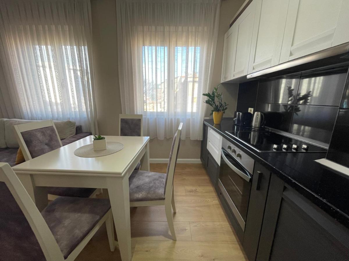 Tirana New Bazaar-Apartment 1 Buitenkant foto