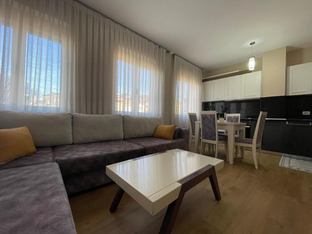 Tirana New Bazaar-Apartment 1 Buitenkant foto